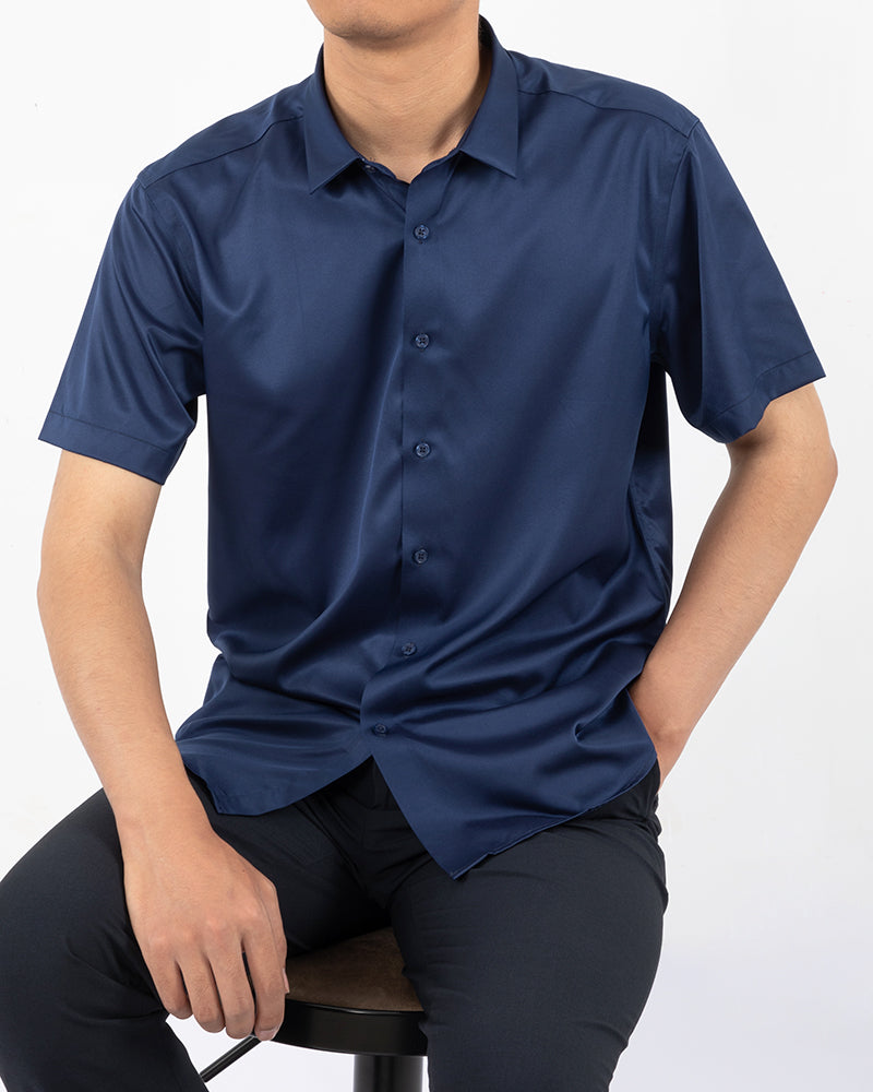 Men's Short Sleeve Button-Up Shirt in Navy Blue