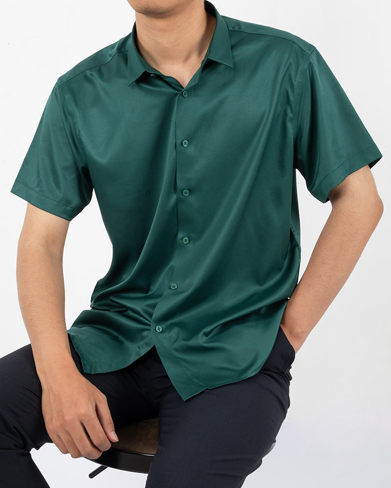Men's Short Sleeve Button-Up Shirt in Emerald Green